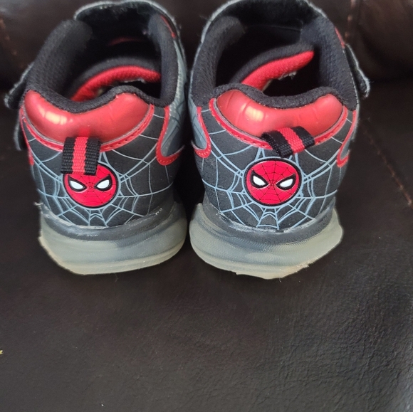 Spiderman Kids Shoes Size 9 - Picture 4 of 6